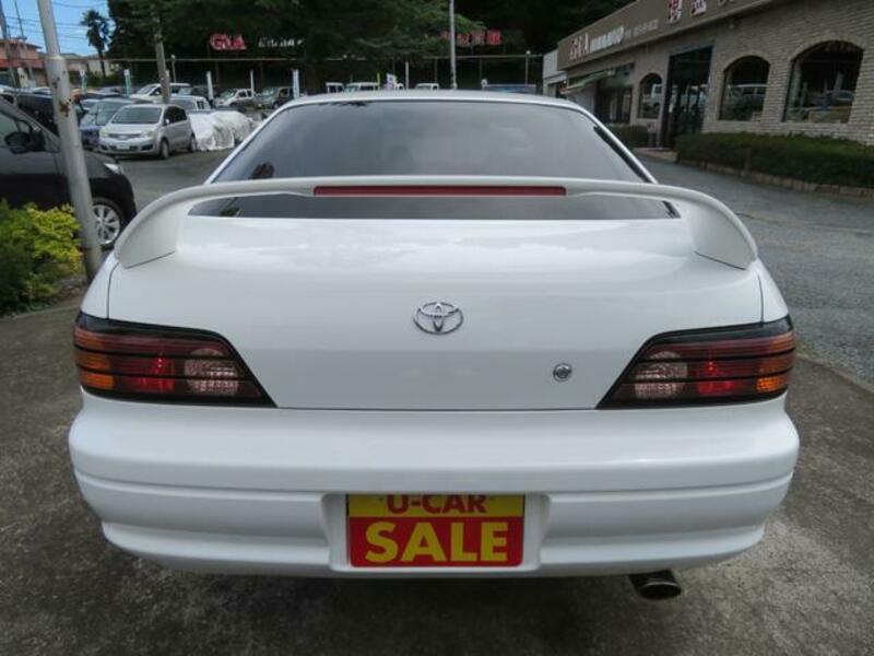 COROLLA LEVIN
