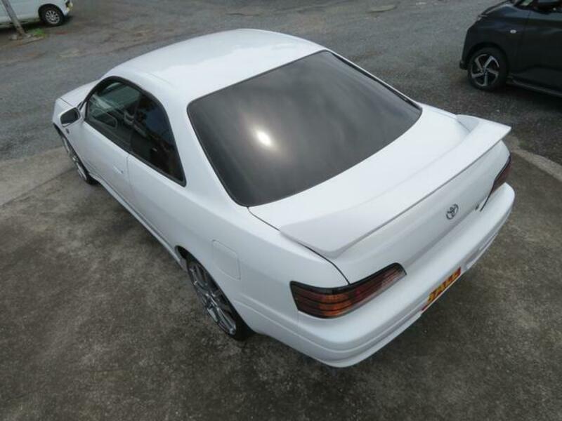 COROLLA LEVIN