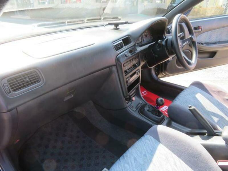 COROLLA LEVIN