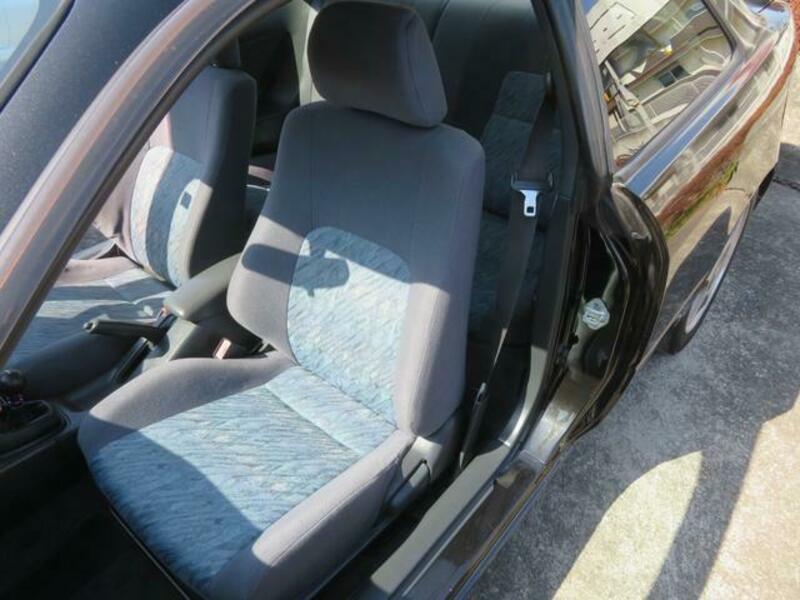 COROLLA LEVIN