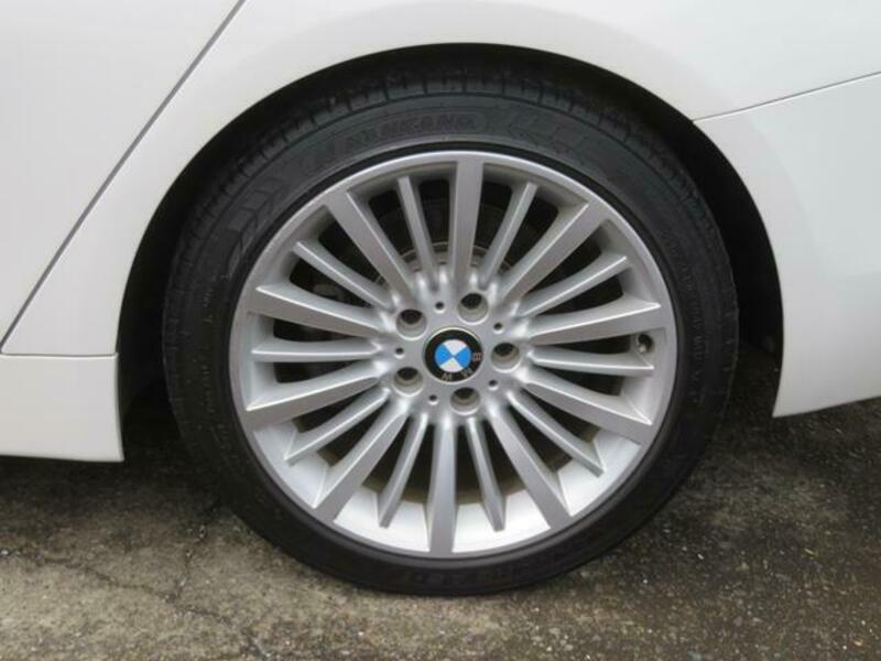 4 SERIES