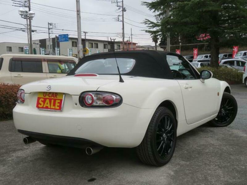 ROADSTER
