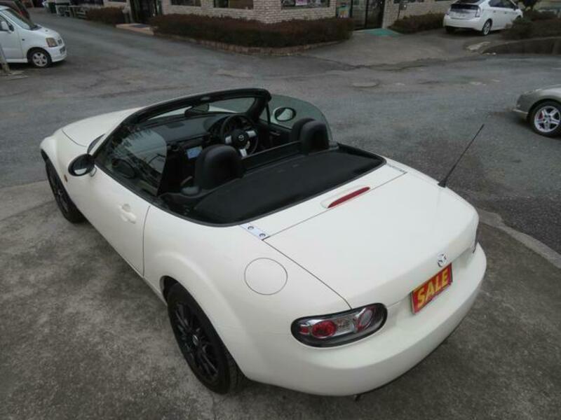 ROADSTER