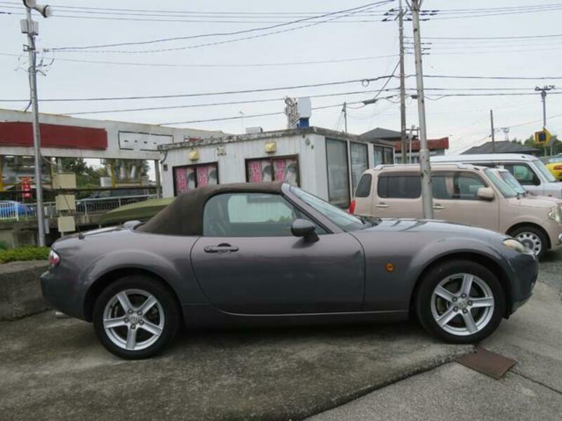 ROADSTER