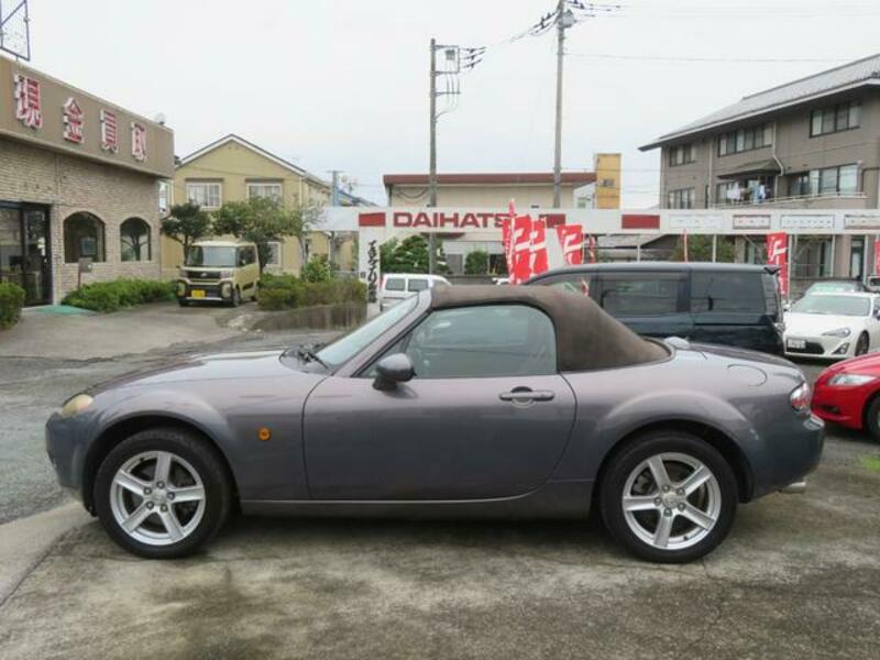 ROADSTER