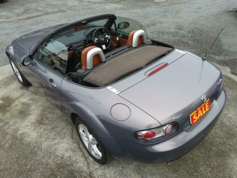 ROADSTER