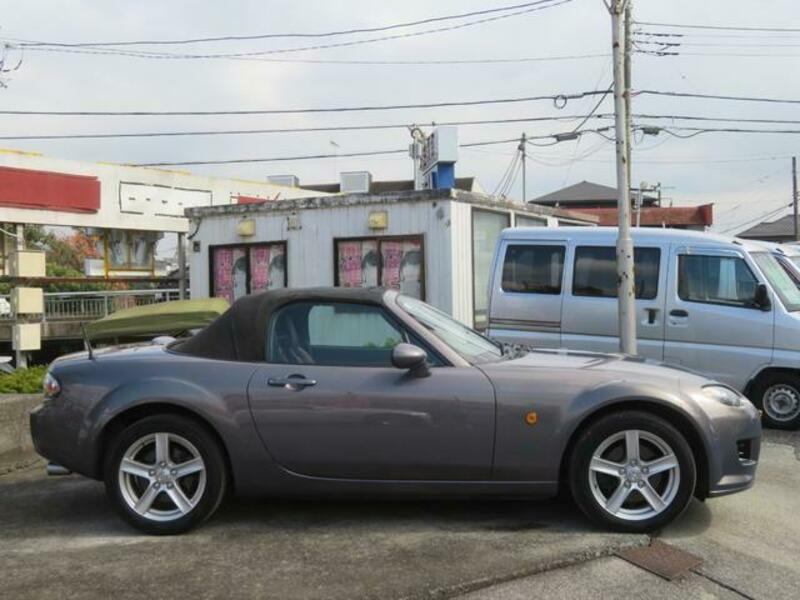 ROADSTER