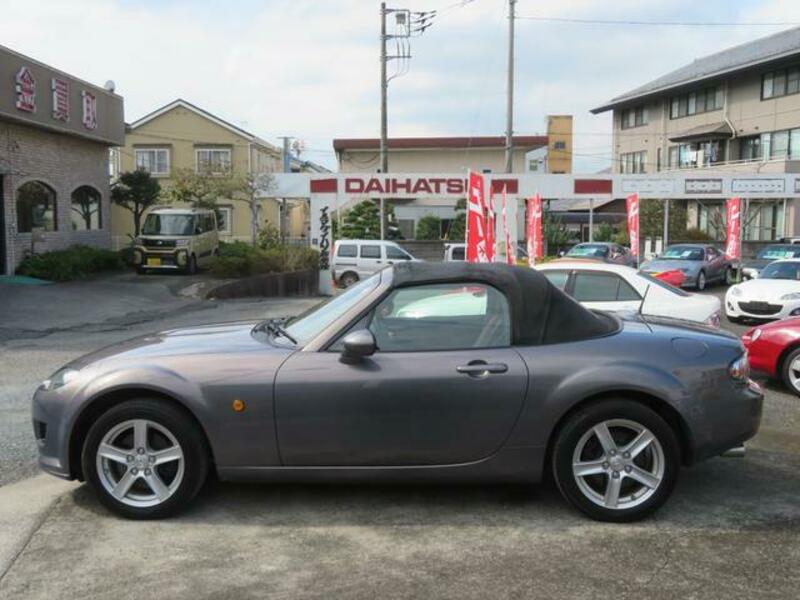 ROADSTER