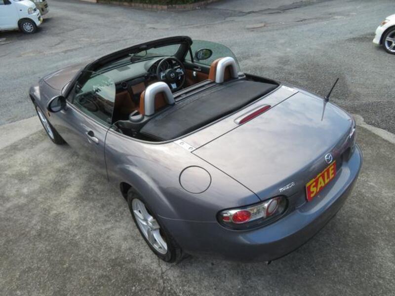 ROADSTER