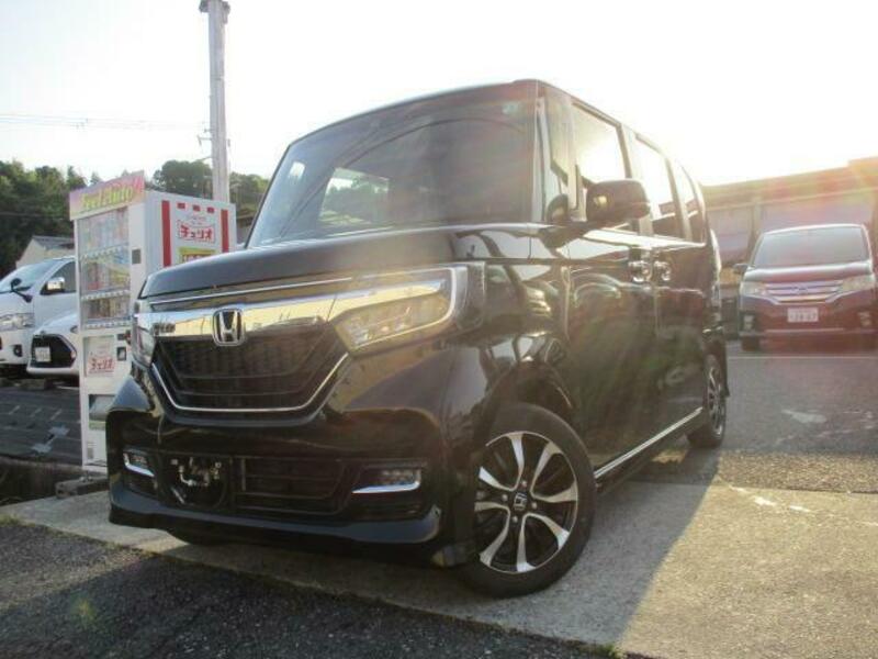 HONDA N BOX CUSTOM