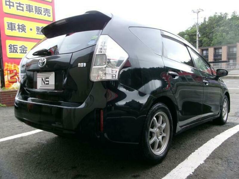 PRIUS ALPHA