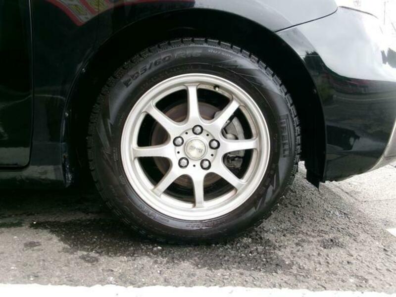 PRIUS ALPHA