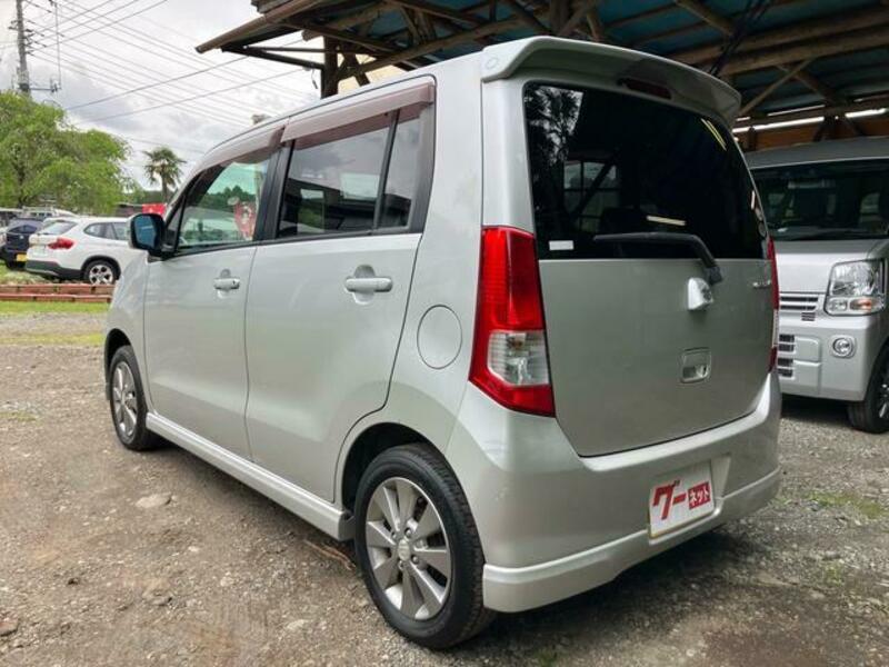 WAGON R