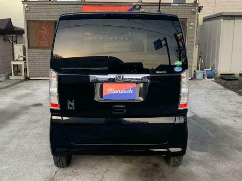 N BOX