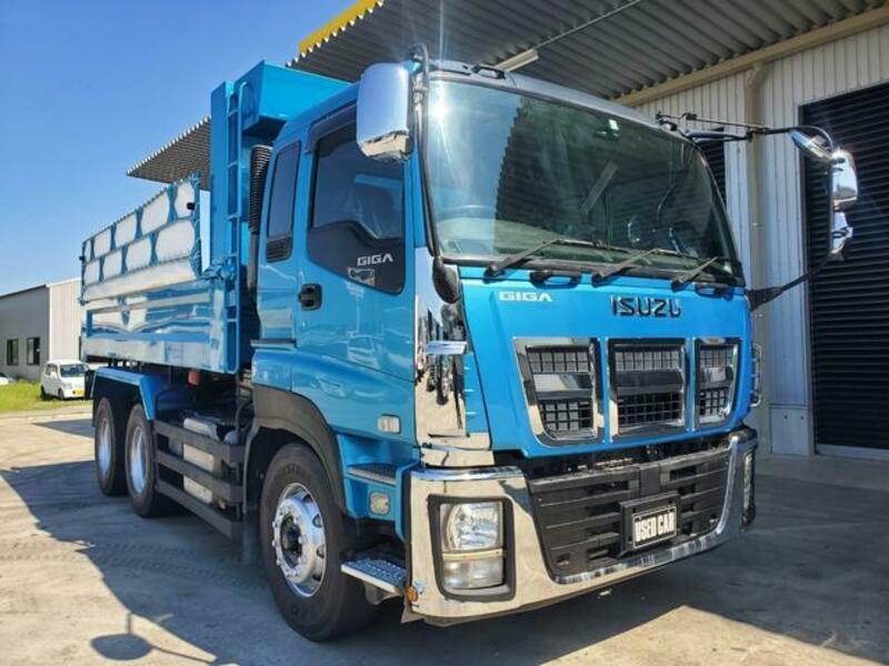 ISUZU GIGA