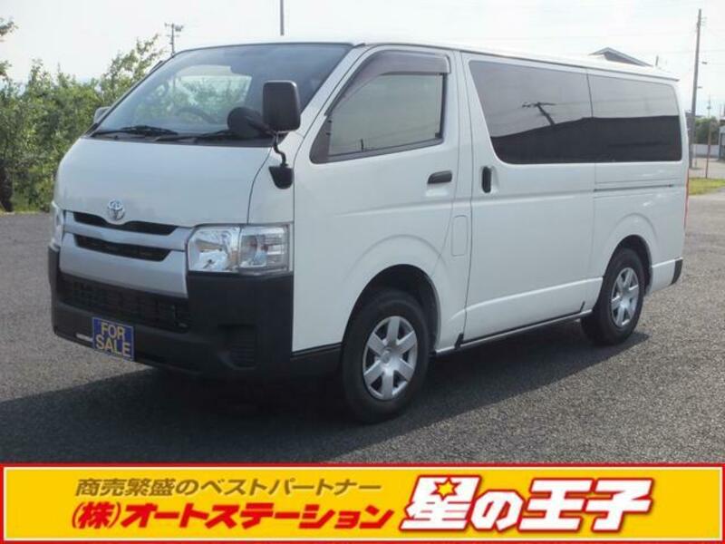 TOYOTA HIACE VAN