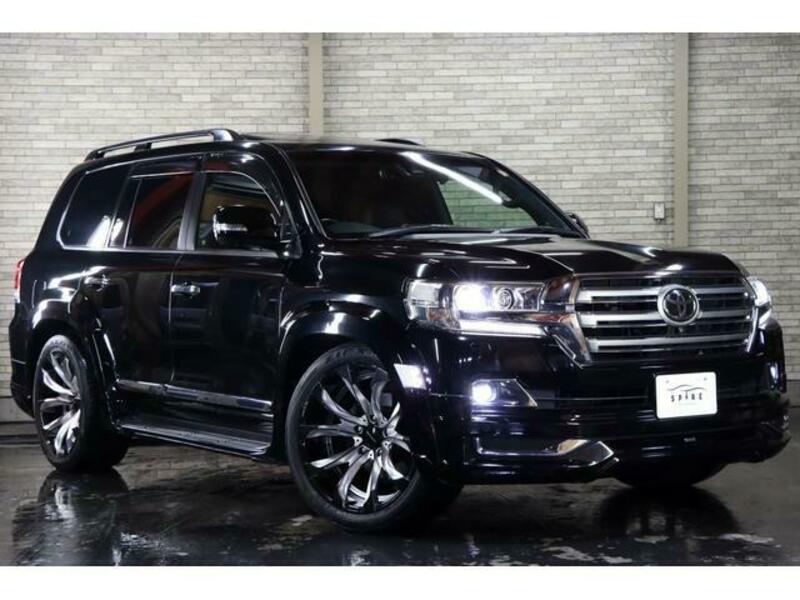 LAND CRUISER