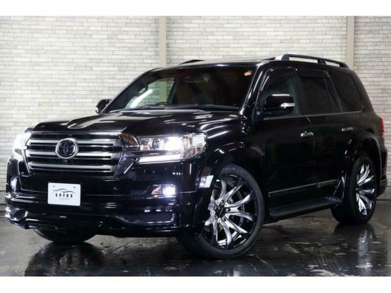 TOYOTA LAND CRUISER