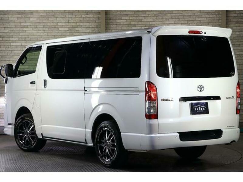 HIACE VAN