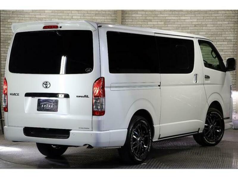 HIACE VAN