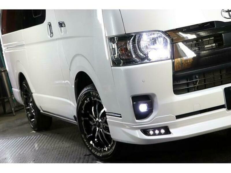HIACE VAN