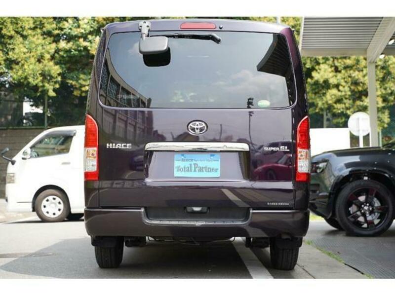 HIACE VAN