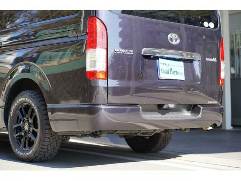 HIACE VAN