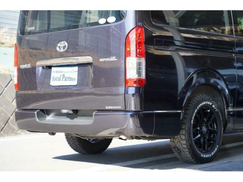 HIACE VAN