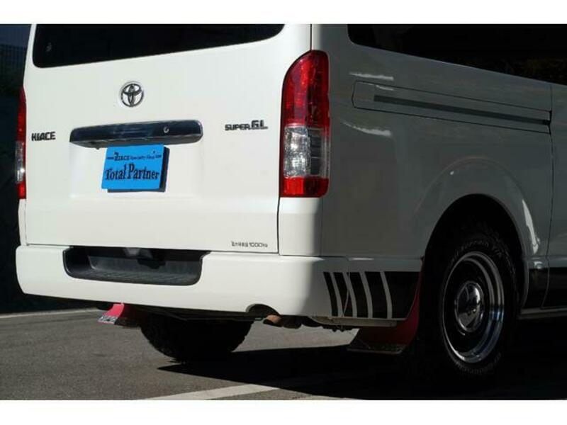 HIACE VAN
