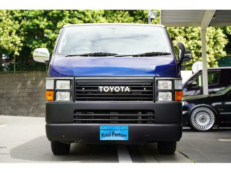 HIACE VAN