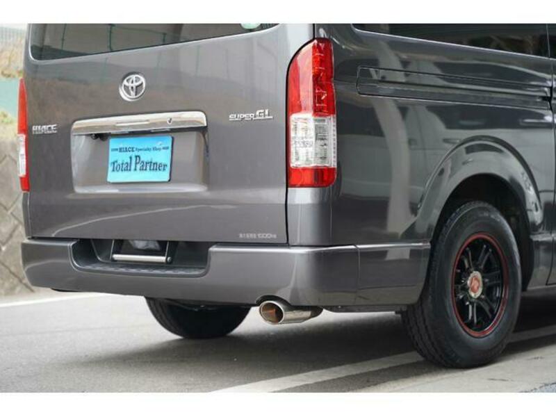 HIACE VAN