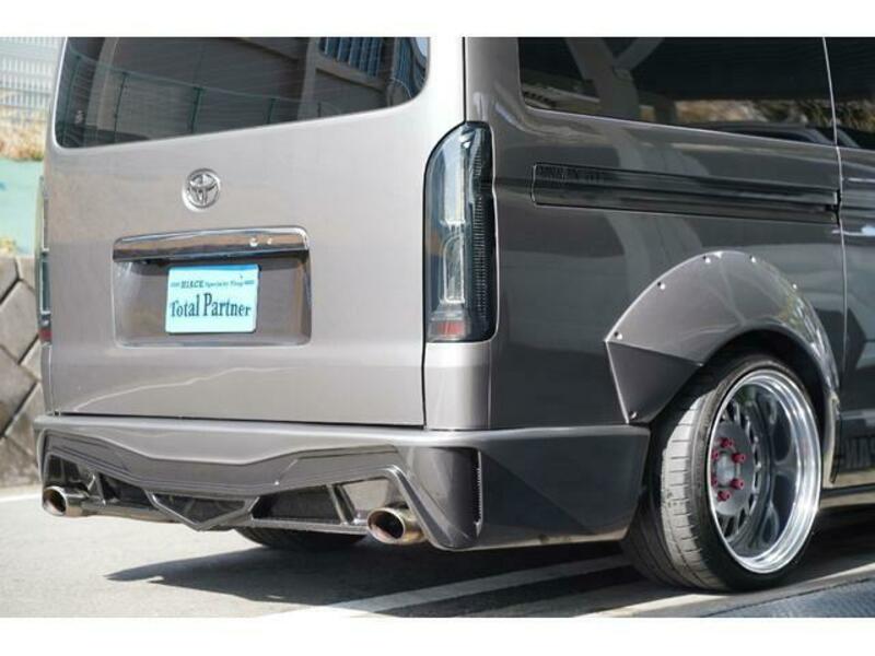 HIACE VAN