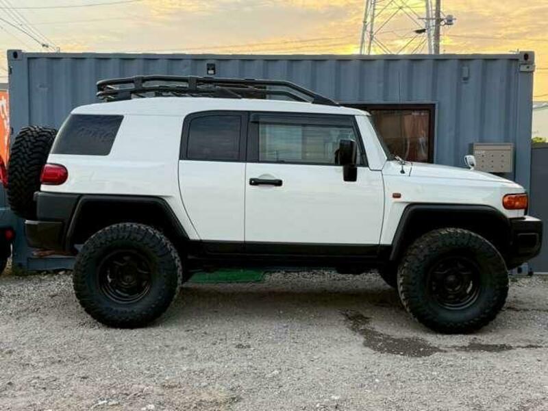 FJ CRUISER