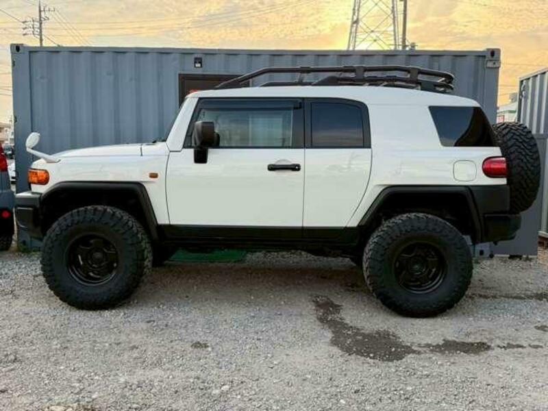 FJ CRUISER