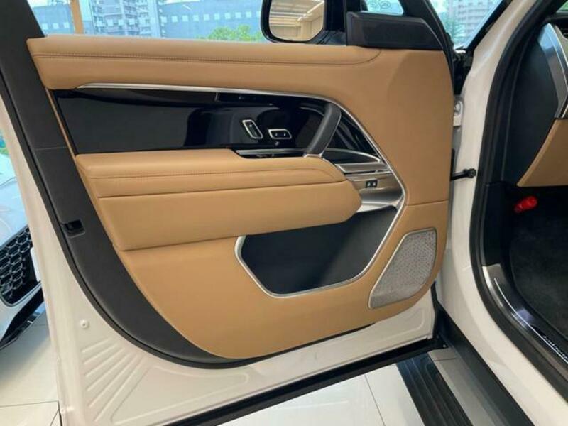 RANGE ROVER
