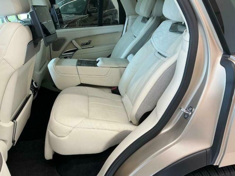 RANGE ROVER
