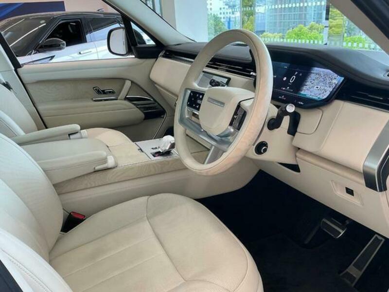 RANGE ROVER