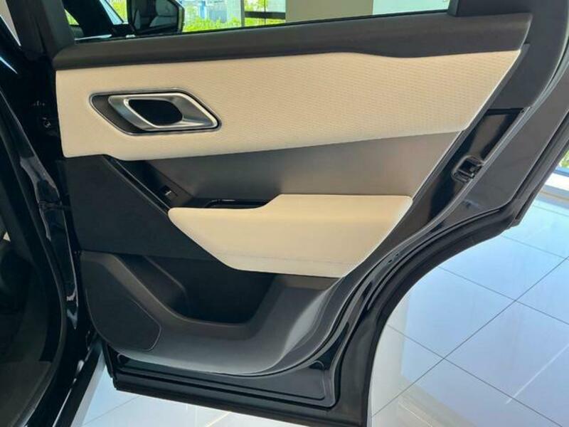RANGE ROVER VELAR