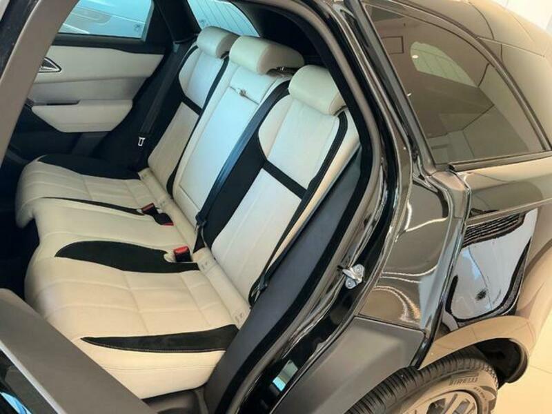 RANGE ROVER VELAR
