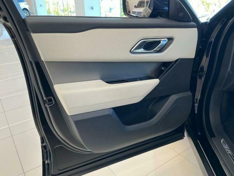 RANGE ROVER VELAR