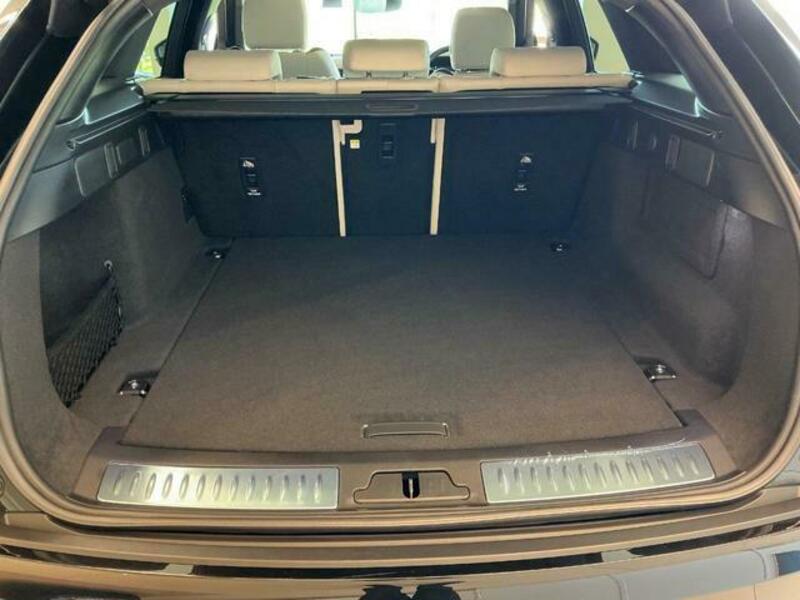 RANGE ROVER VELAR