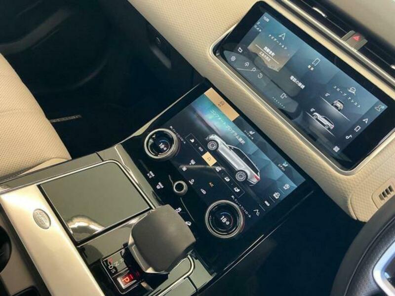 RANGE ROVER VELAR