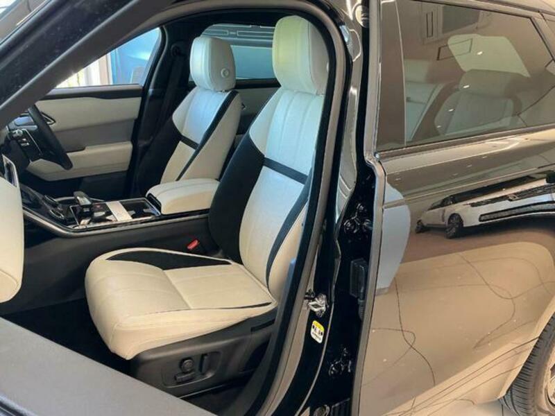 RANGE ROVER VELAR