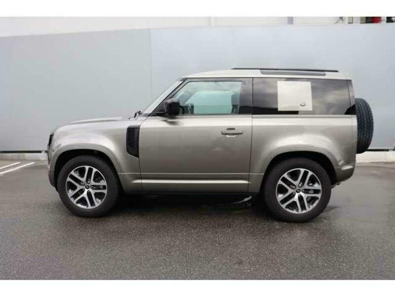 DEFENDER