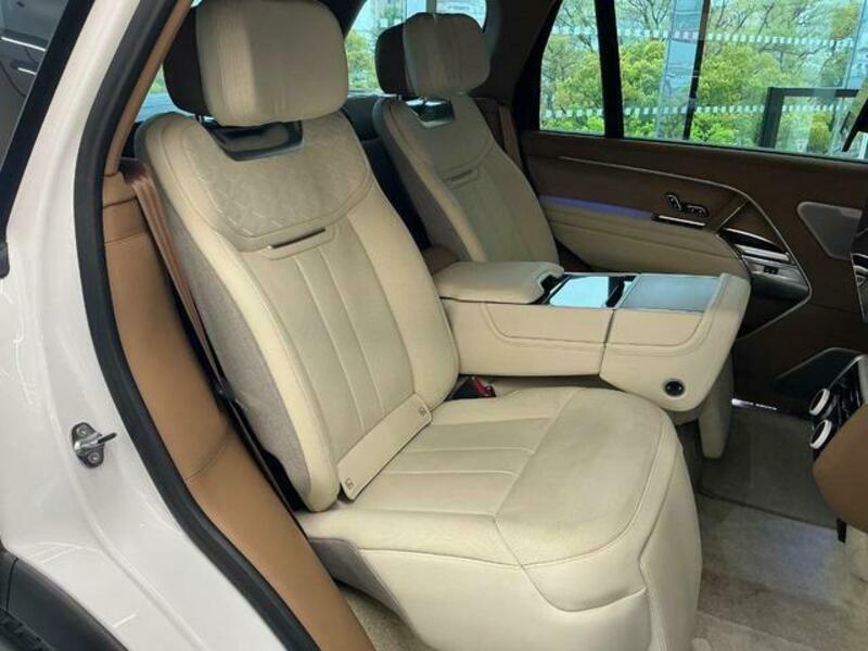 RANGE ROVER