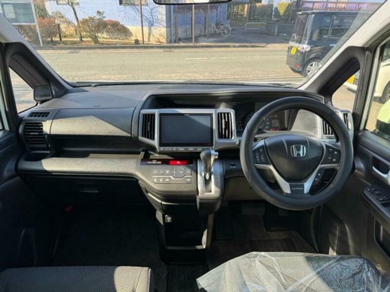 STEPWAGON SPADA