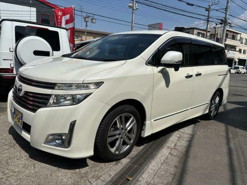 NISSAN ELGRAND