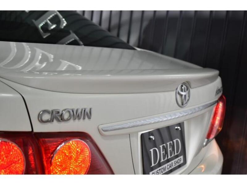 CROWN