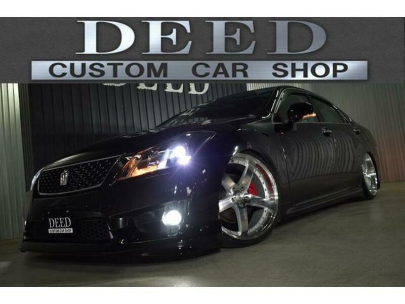 TOYOTA CROWN