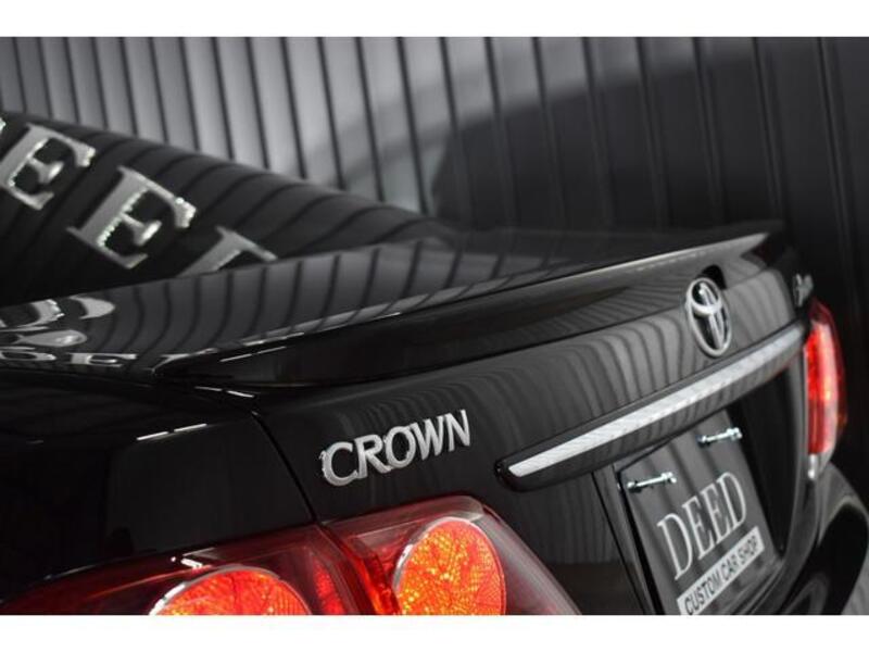 CROWN